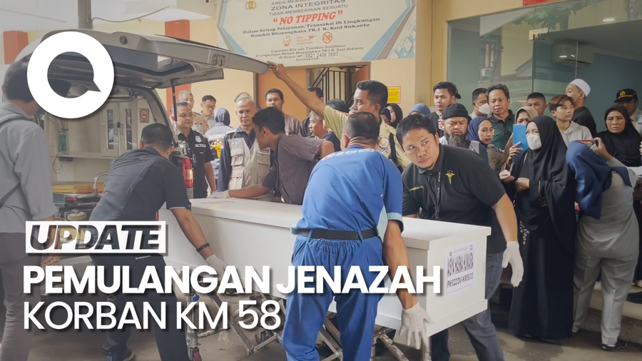 Isak Tangis Warnai Penyerahan Jenazah Korban Kecelakaan Km 58 Tol Japek