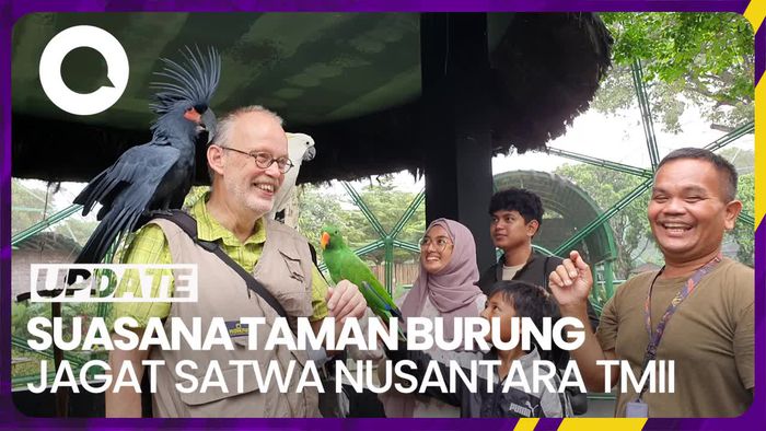 Jalan-jalan ke Taman Burung TMII di Momen Libur Lebaran