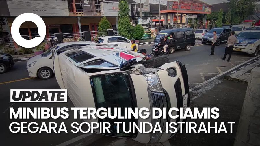 Minibus Terguling di Ciamis gegara Sopir Tunda Istirahat