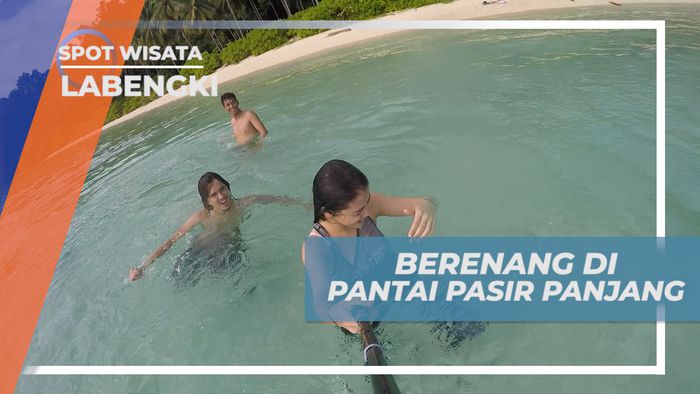 Menikmati Keseruan, Mandi-mandi di Pantai Pasir panjang, Labengki