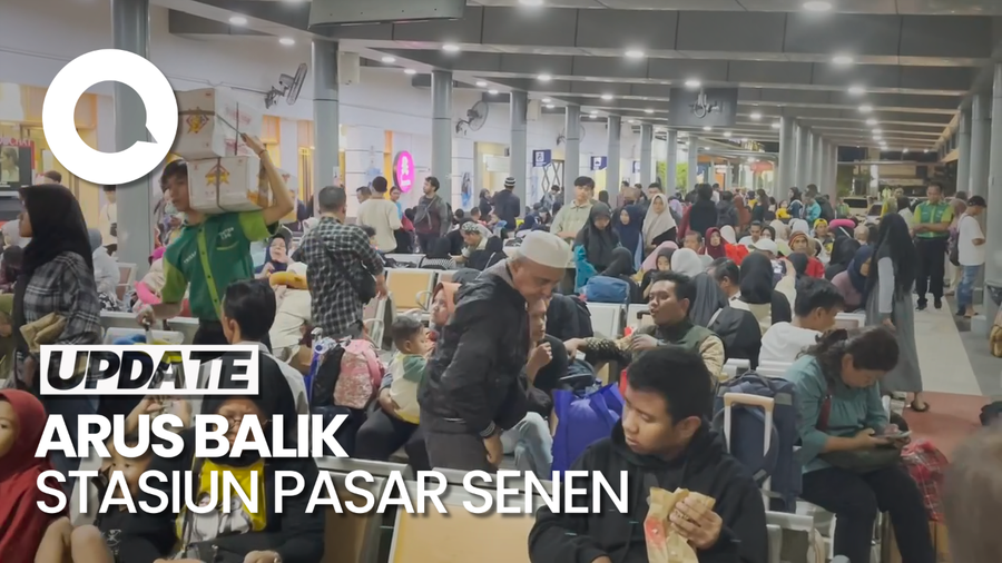 Arus Balik di Stasiun Pasar Senen Ramai
