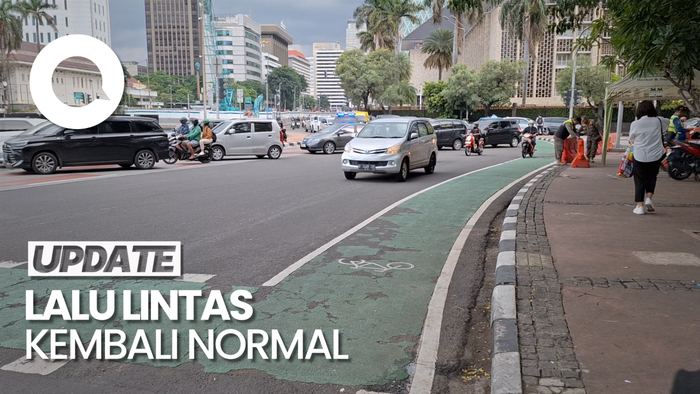 Massa Demo Depan MK Bubarkan Diri, Lali Kembali Normal