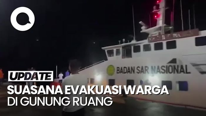 Momen Warga Evakuasi dari Erupsi Gunung Ruang
