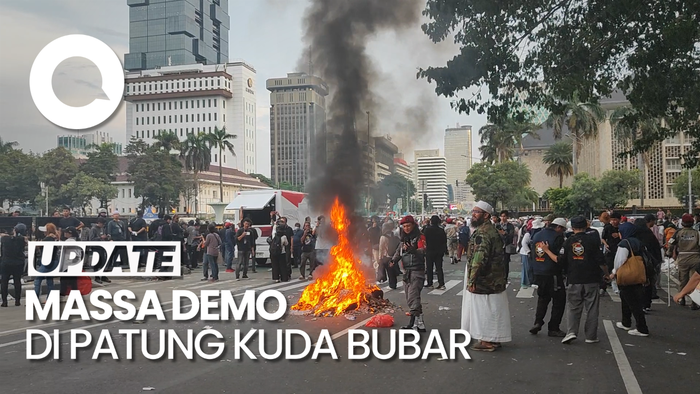 Sempat Bakar Ban, Massa Relawan 01 dan 02 Bubarkan Diri