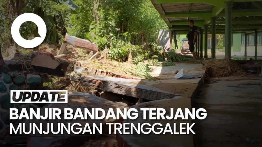 Sekolah di Trenggalek Lumpuh Setelah Diterjang Banjir Bandang
