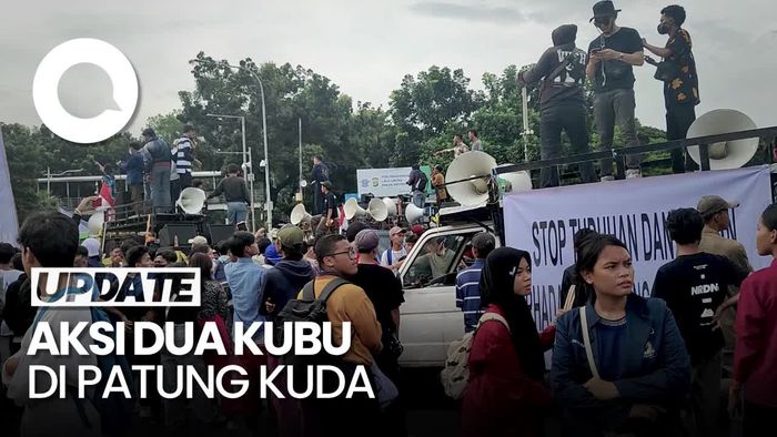 Massa Pendukung 02 Tiba di Patung Kuda, Minta MK Tak Diintervensi