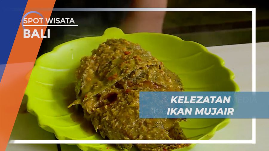 Menyantap Nasi Putih Hangat Dengan Lauk Ikan Mujair Nyat-nyat Khas Bali