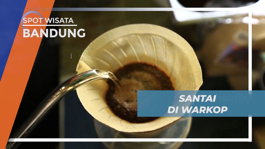 Nongkrong Asik Menikmati Secangkir Kopi di Warung Kopi Bergaya Eropa, Bandung