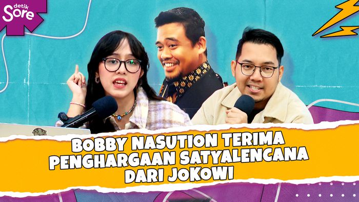 Bobby Nasution Terima Penghergaan Satyalencana Dari Jokowi