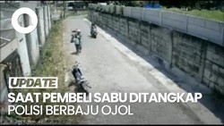 Momen Polisi Menyamar Jadi Ojol Tangkap Pembeli Paket Sabu di Semarang