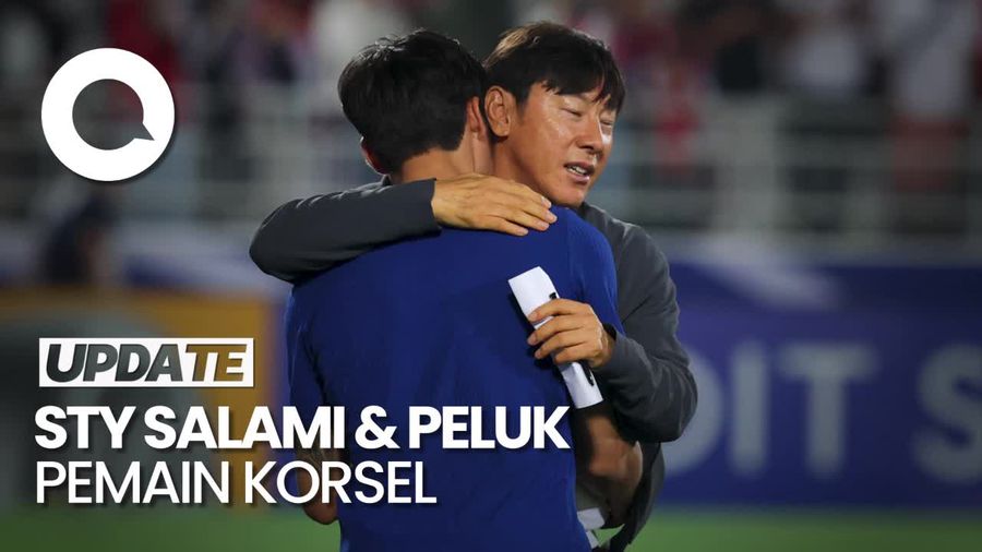 Momen Menyentuh Shin Tae-yong Salami & Peluk Pemain Korsel