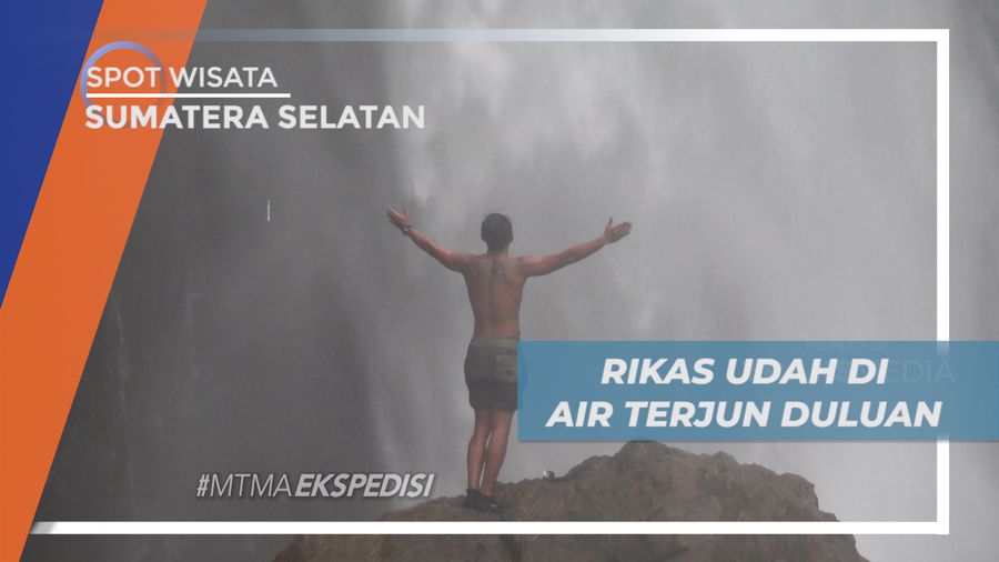 Menikmati Sejuknya Cipratan Air Terjun Kambas, Sumatera Selatan