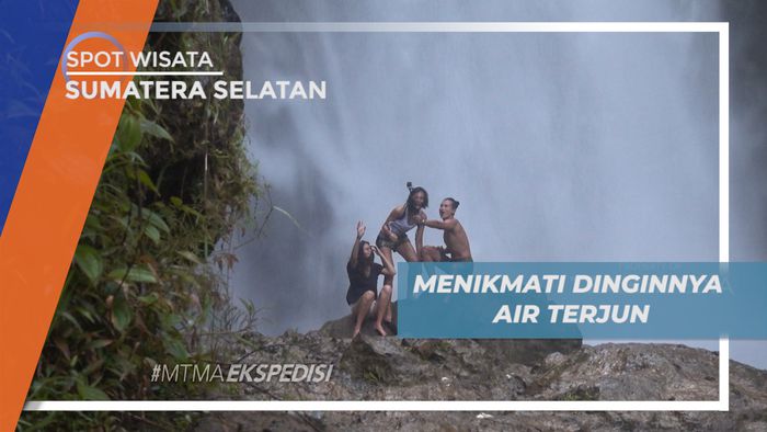 Sensasi Merasakan Dinginnya Air Terjun Kambas yang Menyegarkan, Sumatera Selatan