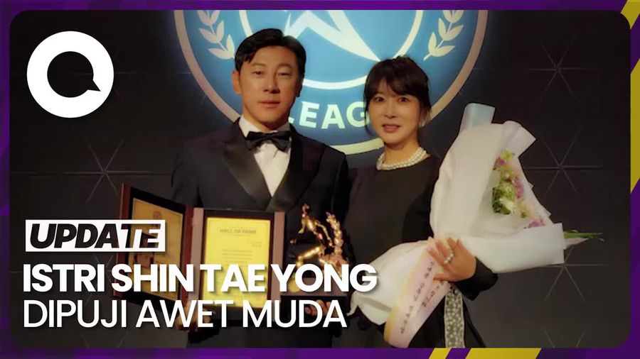 Gaya Istri Shin Tae Yong yang Curi Perhatian