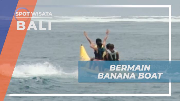 Menikmati Keseruan Jatuh Bangun Naik Banana Boat di Nusa Lembongan, Bali