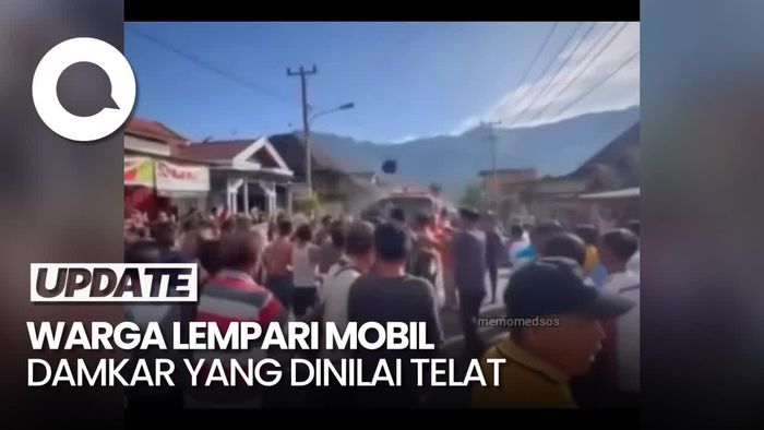 Disebut Telat Datang, Mobil Damkar di Bengkulu Dilempari Warga