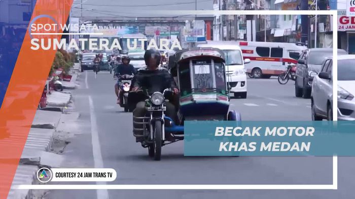 Berkeliling Kota Naik Becak Motor Khas Medan