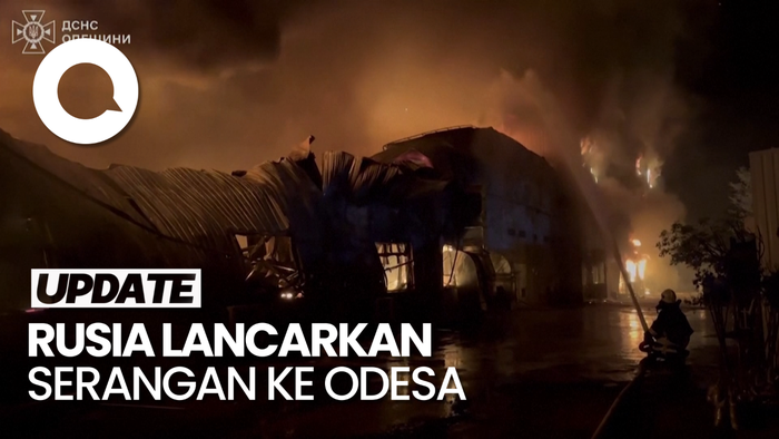 Penampakan Gudang Ekspedisi di Odesa Hangus Dirudal Rusia