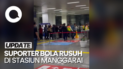 Viral Keributan Dua Kelompok Suporter Bola di Stasiun Manggarai