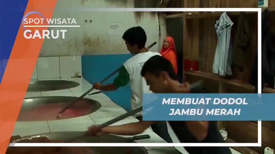 Membuat Dodol Dengan Bahan Dasar Jambu Merah, Garut