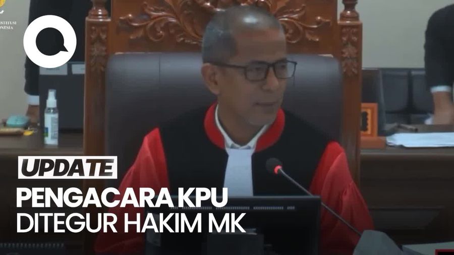 Hakim MK Tegur Pengacara KPU yang Ajukan Renvoi Dokumen Alat Bukti