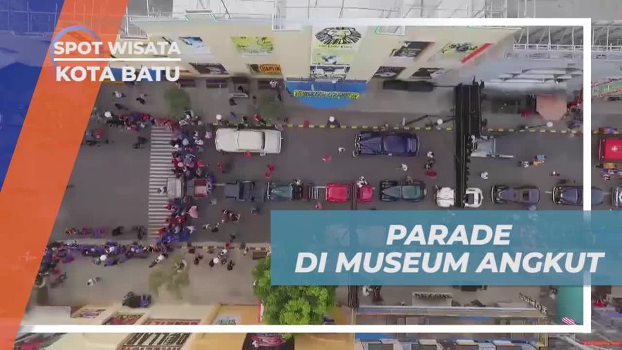 Kemeriahan Parade Museum Angkut Dengan Aneka Kostum Unik, Kota Batu
