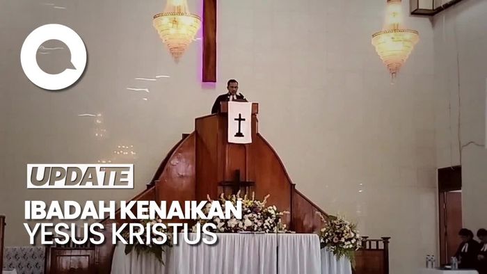 Khidmat Ibadah Kenaikan Yesus Kristus di HKBP Sidorame Medan