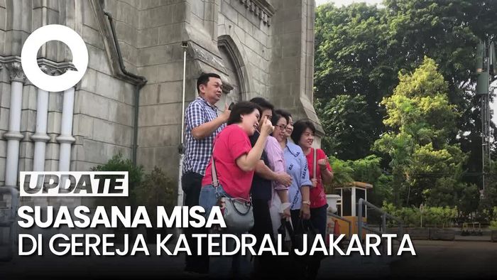 Suasana Jelang Misa Kenaikan Yesus Kristus di Gereja Katedral Jakarta