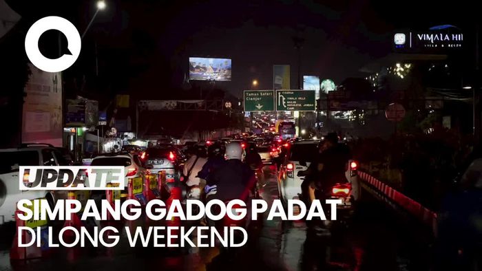 Simpang Gadog Padat Malam ini, Kendaraan Antre Menuju Puncak Bogor