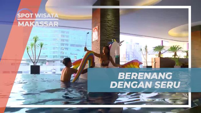 Seru-seruan Berenang di Kolam Penginapan Dengan Air Terjun Buatan, Makassar