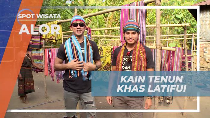 Melihat Kecantikan Kain Tenun Khas Kampung Adat Latifui Alor
