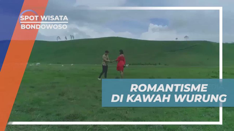 Momen Romantis Saat Berlibur di Kawah Wurung Bondowoso
