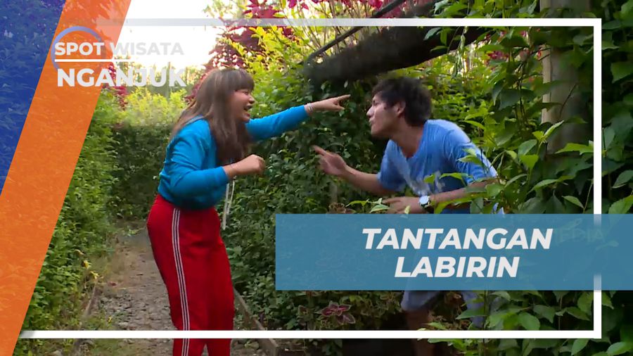 Menikmati Keseruna Mencari Jalan Keluar Labirin di Taman Wisata Bunga, Nganjuk