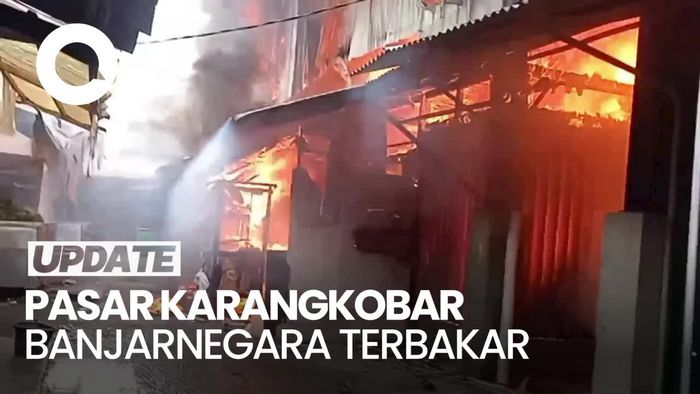 Penampakan Kobaran Api di Pasar Karangkobar Jateng, 4 Jam Baru Padam