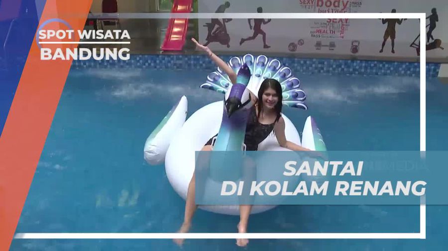 Bersantai Dengan Floaties di Kolam Renang Kota Bandung