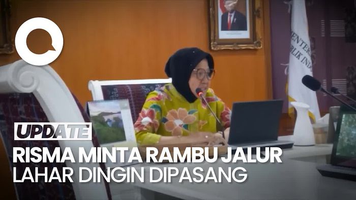 Risma Bakal Dampingi Jokowi Tinjau Korban Banjir Sumbar Selasa Depan