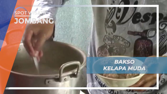 Menyantap Cita Rasa Unik Bakso isi Kelapa Muda Khas Jombang
