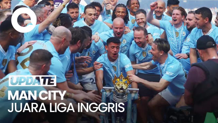 Momen-momen Manchester City Angkat Trofi Liga Inggris