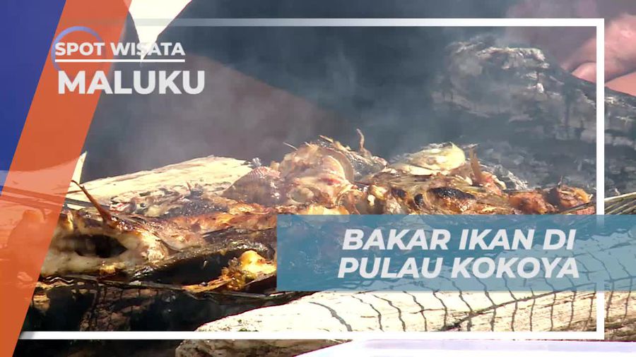 Bakar-bakar Ikan Ditemani Keindahan Pulau Kokoya Maluku