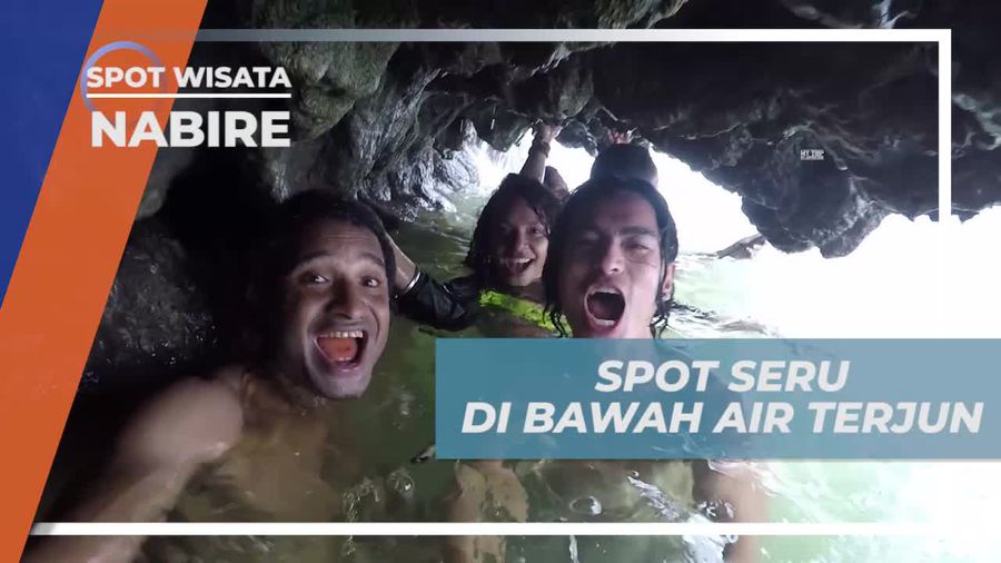 Masuk ke Dalam Goa Kecil di Bawah Air Terjun Bihewa Nabire