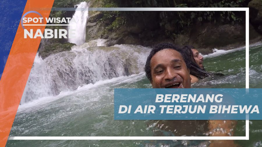 Berenang Seru di Kolam-kolam Kecil Bawah Air Terjun Bihewa, Nabire