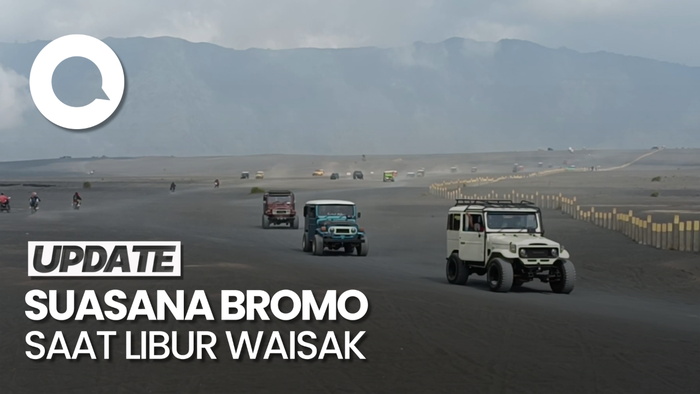 Suasana Gunung Bromo Dipadati Pengunjung saat Libur Waisak