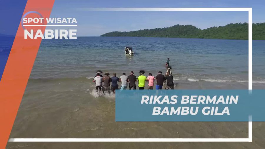 Uji Keseimbangan Bermain Bambu Gila di Nabire