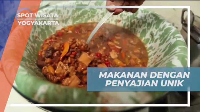Berkunjung ke Kedai Makanan Dengan Pilihan Menu Tradisional, Yogyakarta