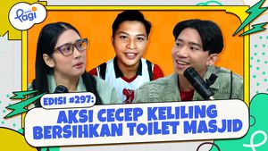 Aksi Cecep Keliling Bersihkan Toilet Masjid
