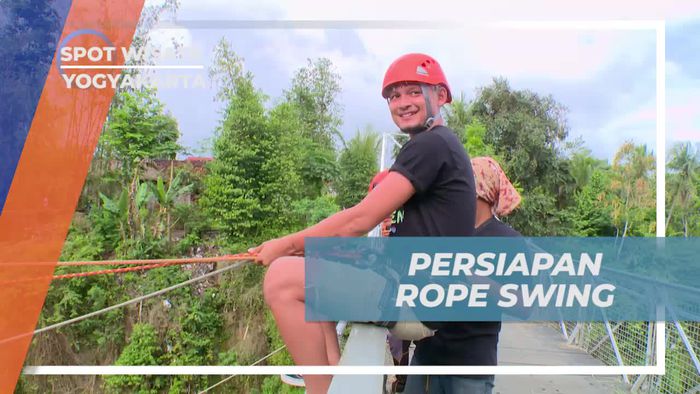 Berayun Dengan Ekstrim Bermain Rope Swing di Jembatan Duwet Yogyakarta