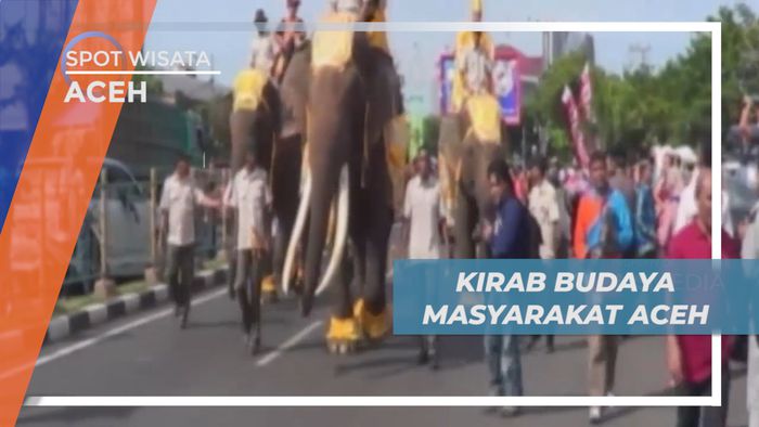 Riuh Ramai, Kemeriahan Pawai Menyambut Pekan Kebudayaan Aceh