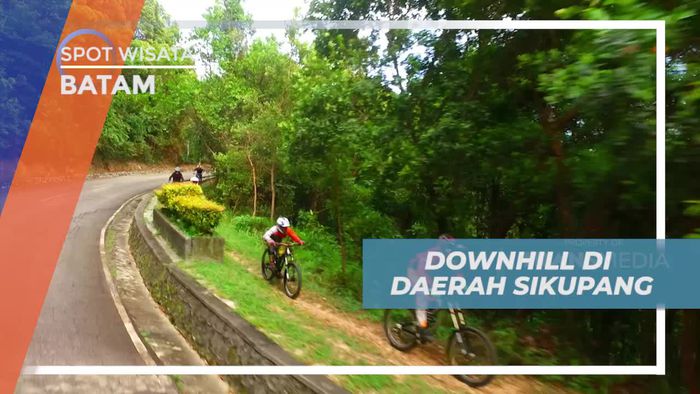 Downhill Seru Menaklukkan Lintasan Menantang di Sikupang Batam