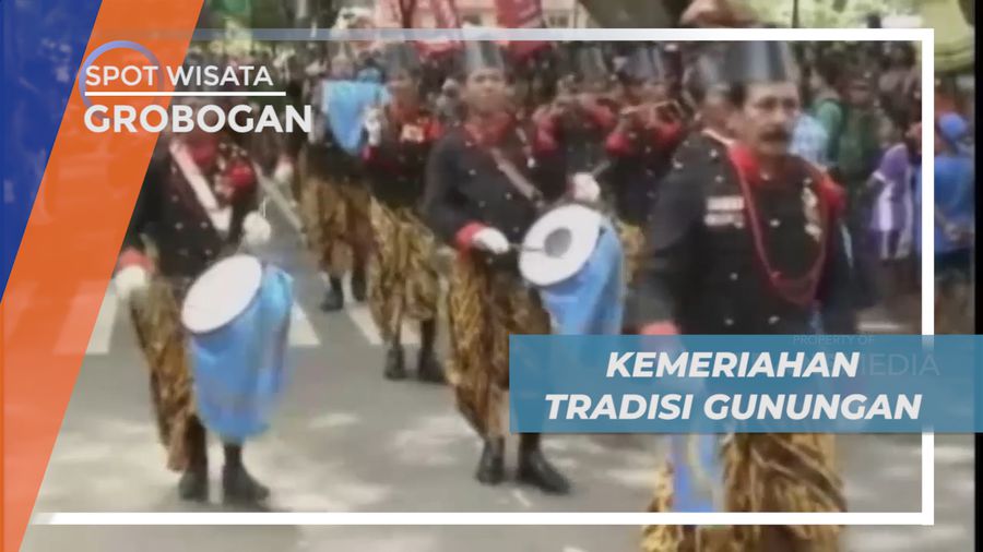 Tradisi Gunungan, Kemeriahan Ribuan Warga Berebut Gunungan Hasil Bumi, Grobogan