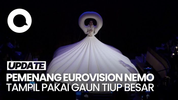 Gaun Tiup Besar yang Curi Perhatian di London Fashion Week
